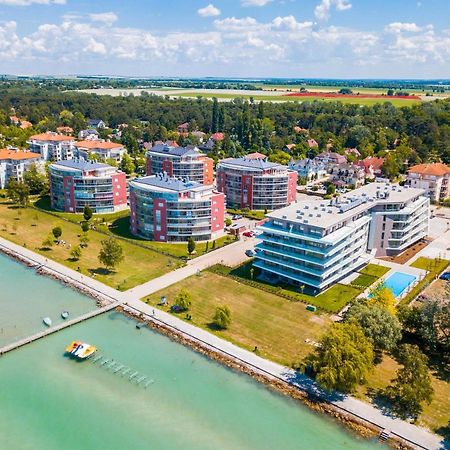 Myflat Coral 61 Luxury Apartment Siófok Exteriör bild