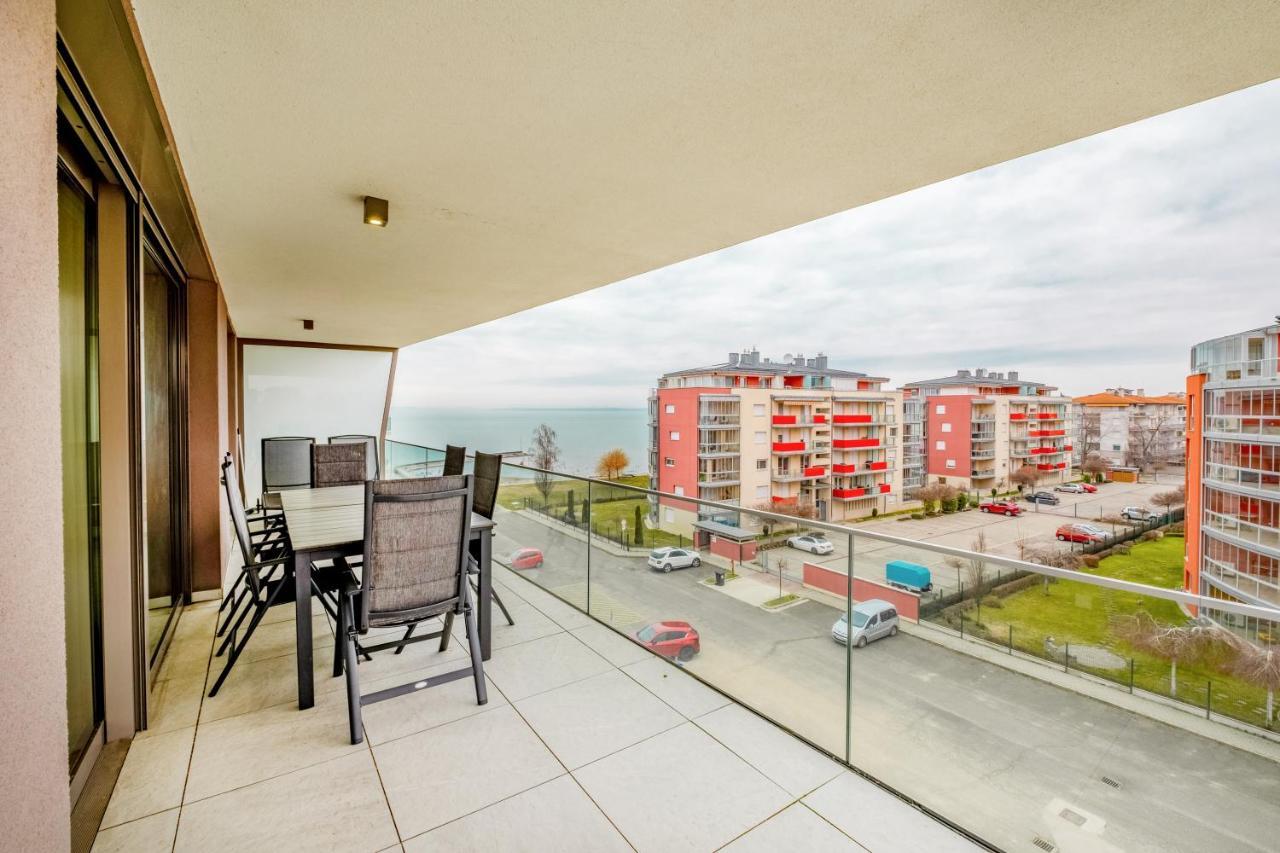 Myflat Coral 61 Luxury Apartment Siófok Exteriör bild