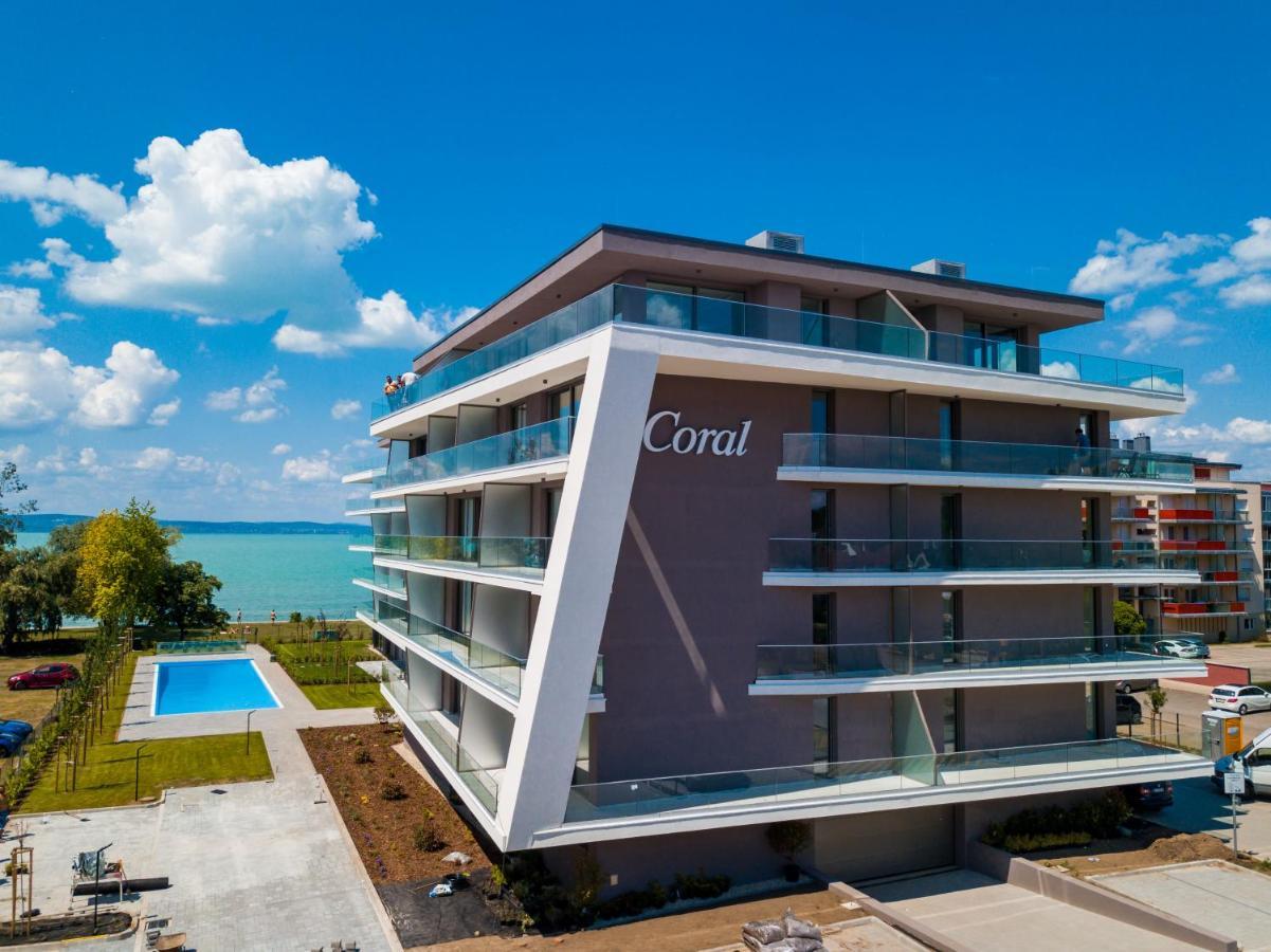 Myflat Coral 61 Luxury Apartment Siófok Exteriör bild