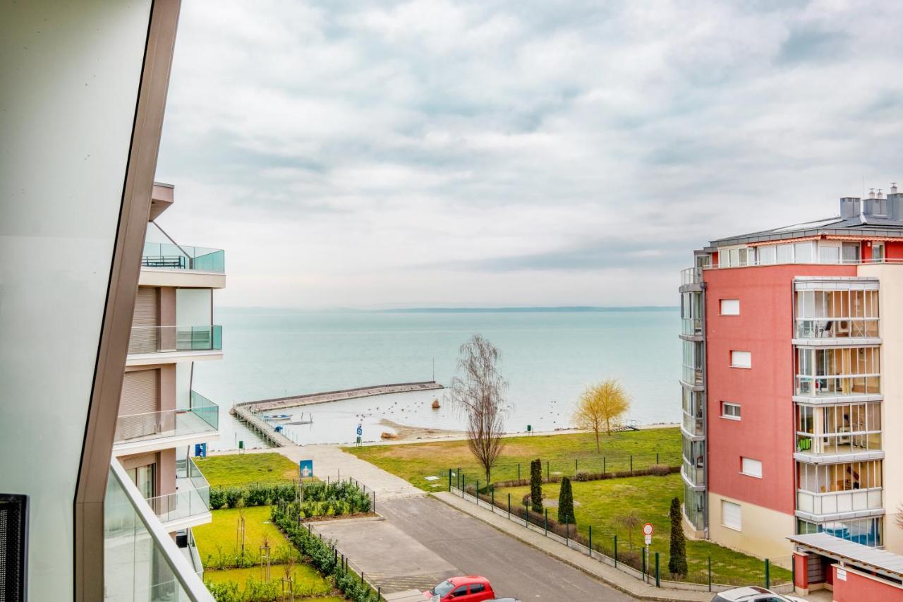 Myflat Coral 61 Luxury Apartment Siófok Exteriör bild