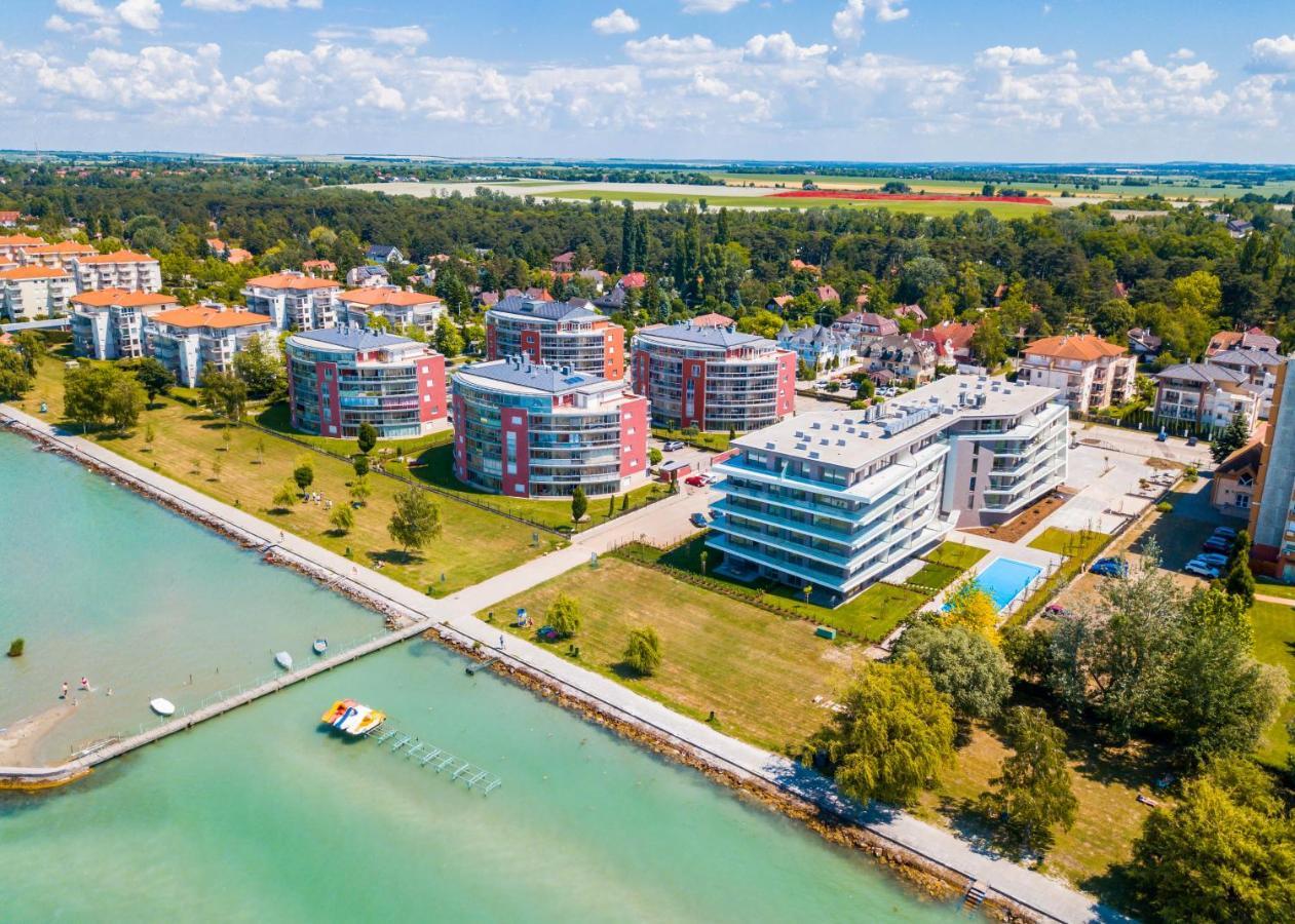 Myflat Coral 61 Luxury Apartment Siófok Exteriör bild