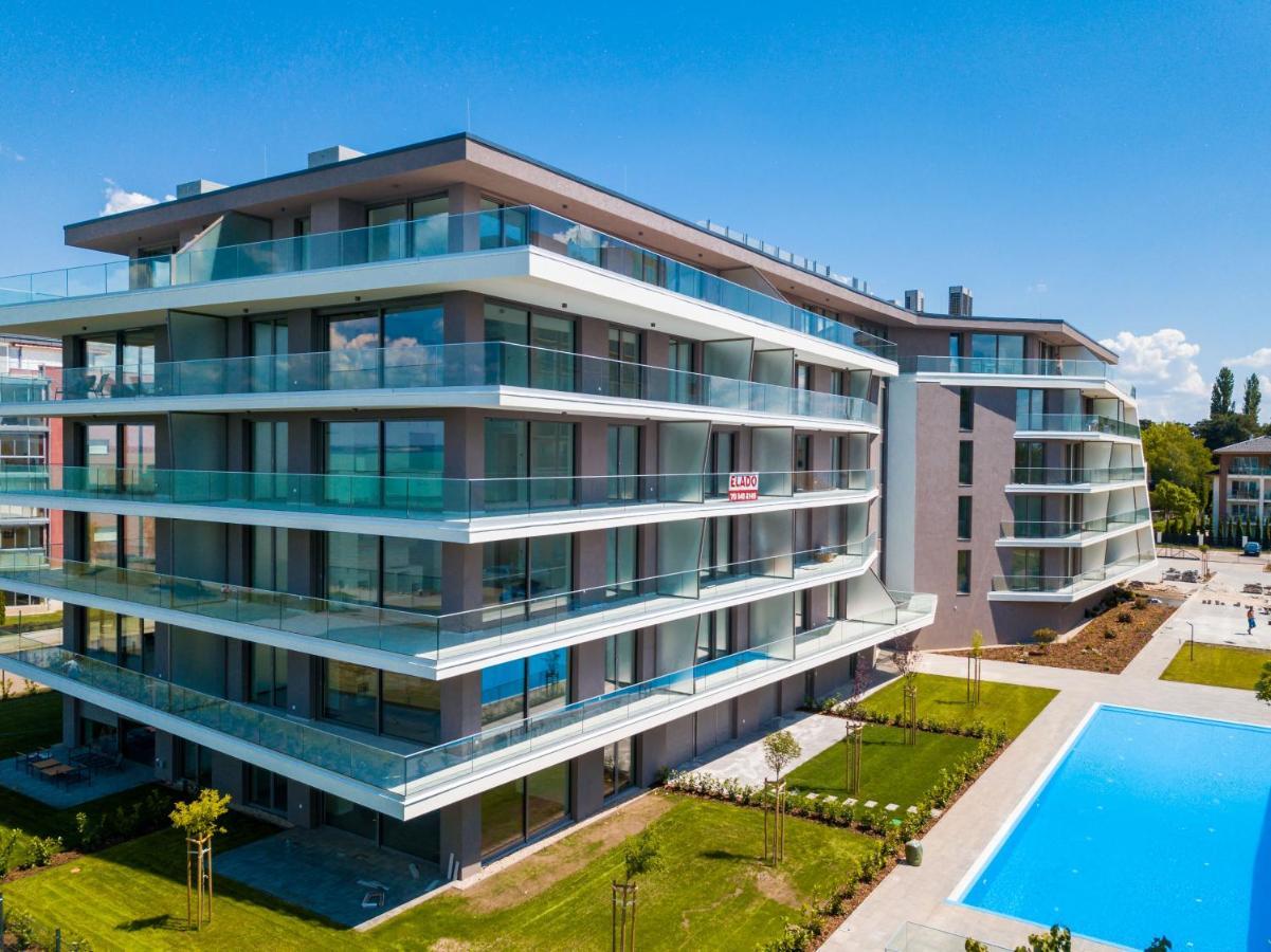 Myflat Coral 61 Luxury Apartment Siófok Exteriör bild